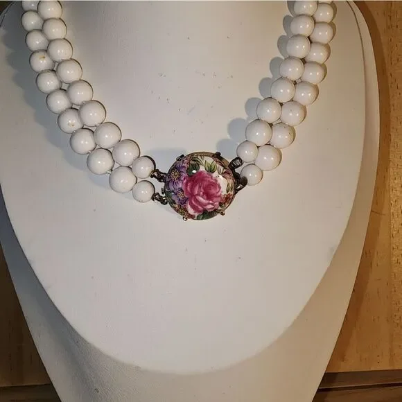 Vintage Japan 2 Strand White Faux Pearl Necklace 16" Excellent Condition - Picture 5 of 10